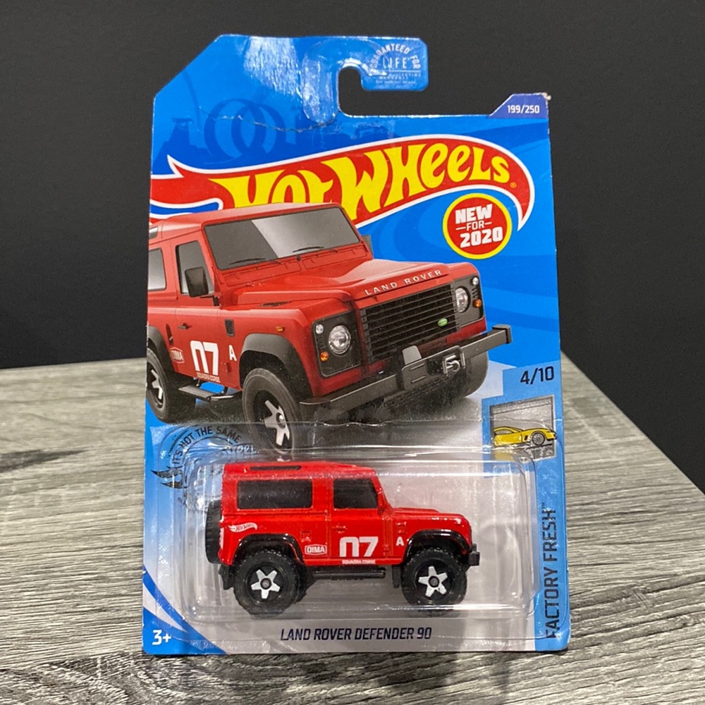 Hot Wheels | Factory Fresh #4/10: Lane Rover Defender 90 - 1:64 Scale